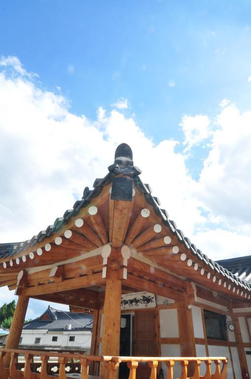 Soi Hanok Stay Гиеонгджу Екстериор снимка