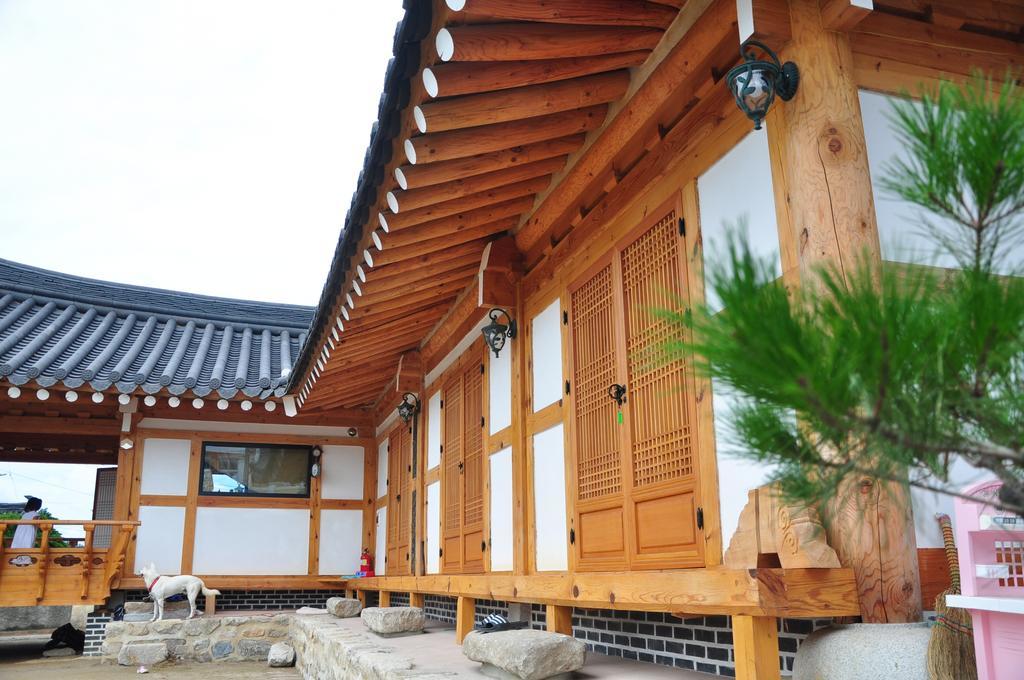 Soi Hanok Stay Гиеонгджу Екстериор снимка