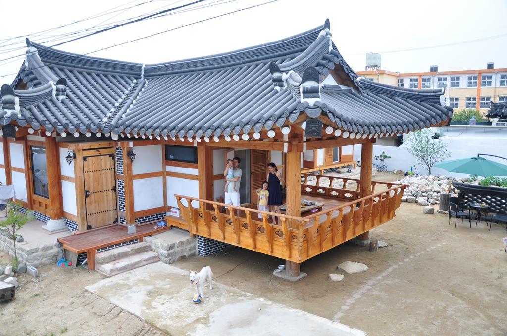 Soi Hanok Stay Гиеонгджу Екстериор снимка